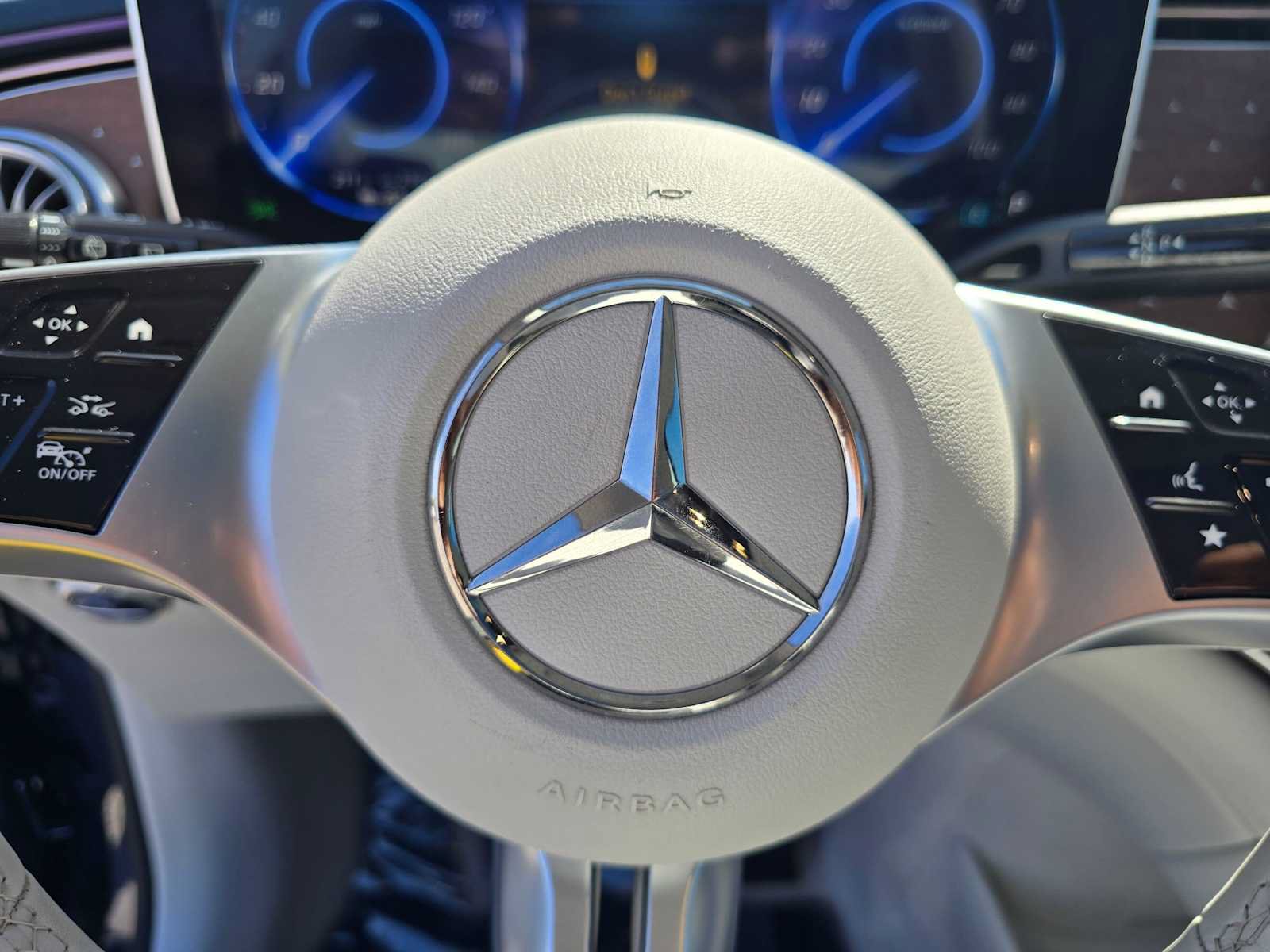 Used 2023 Mercedes-Benz EQE 350+ SUV w/ AMG Line Exterior Package image 24