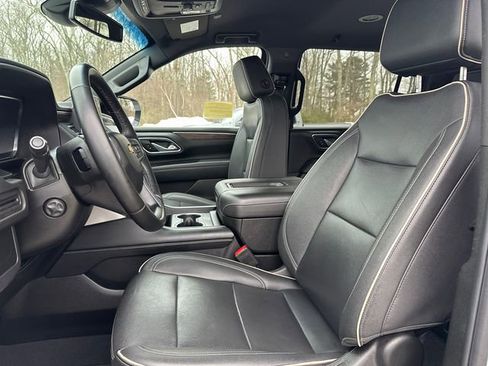 Used 2023 Chevrolet Suburban Premier image 38