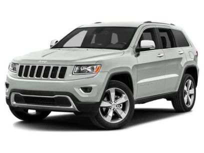Used 2015 Jeep Grand Cherokee Limited w/ Trailer Tow Group IV