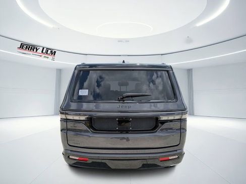 New 2026 Jeep Grand Wagoneer Summit AWD/4WD image 4