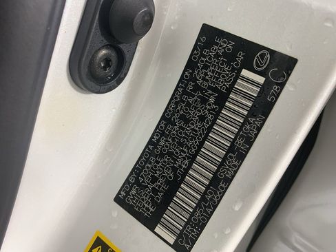 Used 2016 Lexus ES 350 w/ Premium Package w/Wood Trim image 12