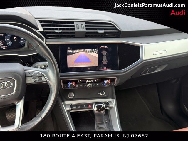Used 2020 Audi Q3 2.0T Premium w/ Convenience Package AWD/4WD image 11
