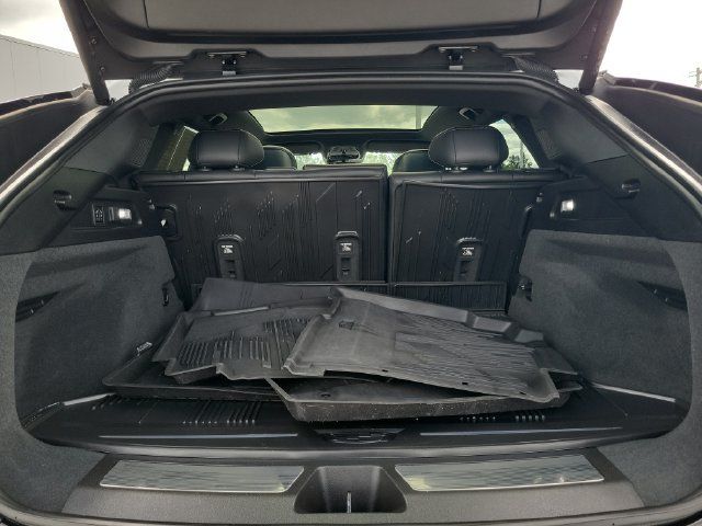 Certified 2024 Cadillac Lyriq Luxury w/ LPO, Floor Liner Package AWD/4WD image 27