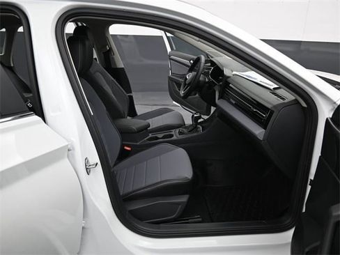 New 2026 Volkswagen Jetta SE image 14