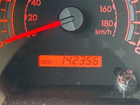 Used 2013 Toyota Tundra Grade image 30