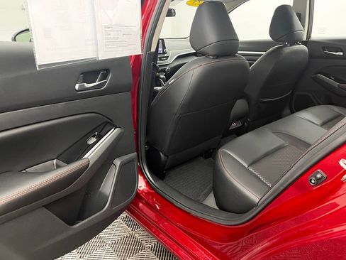 Used 2025 Nissan Altima 2.5 SR FWD image 36