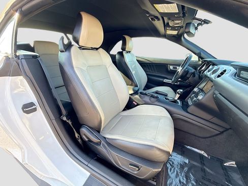 Used 2018 Ford Mustang Premium image 16