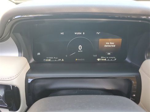 Used 2023 Lincoln Nautilus FWD image 19