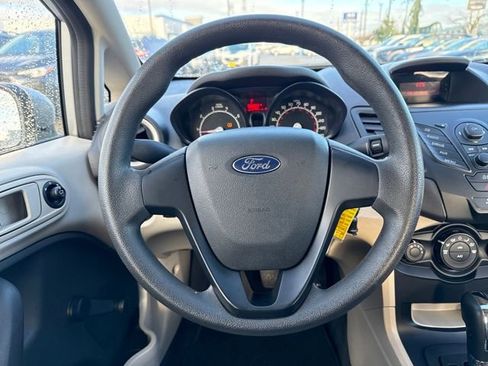 Used 2013 Ford Fiesta S image 19