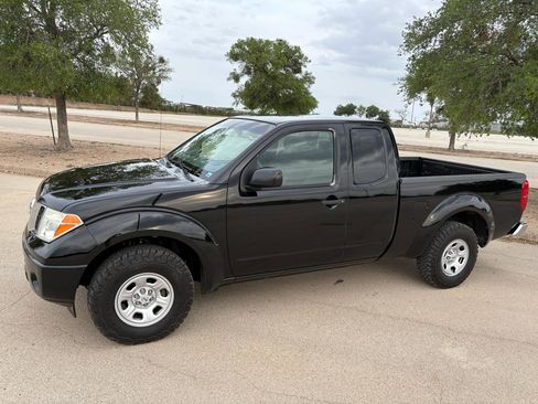 Used 2006 Nissan Frontier XE w/ (G01) XE Preferred Pkg RWD image 11