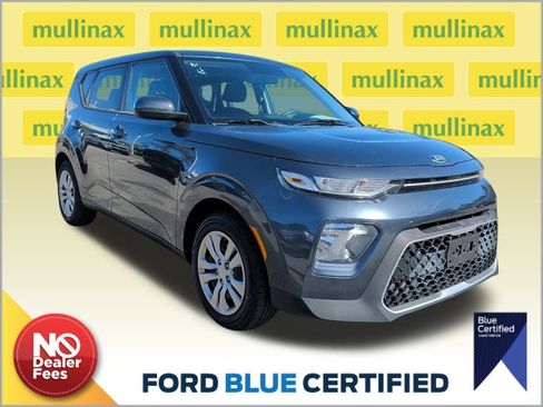 Used 2020 Kia Soul LX image 1