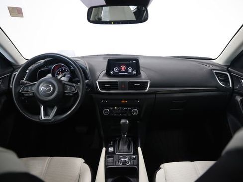 Used 2018 MAZDA MAZDA3 Grand Touring w/ Premium Equipment Package FWD image 37