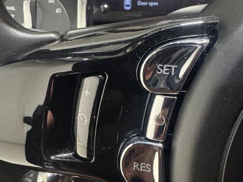 Used 2018 Rolls-Royce Ghost w/ Dynamic Package RWD image 24