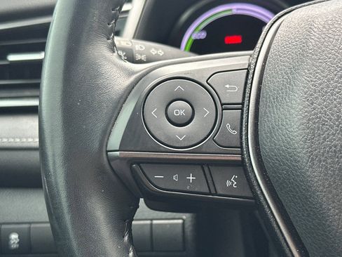 Used 2022 Toyota Camry SE image 35