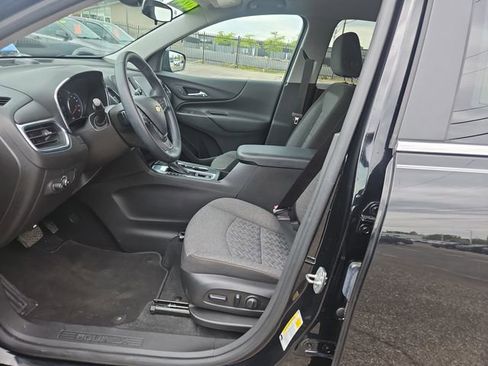 Used 2024 Chevrolet Equinox LT FWD image 9