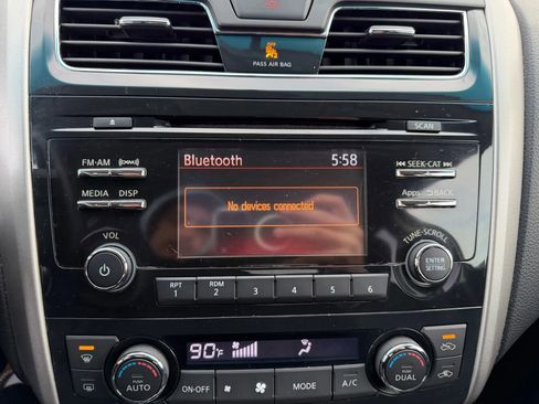 Used 2014 Nissan Altima 2.5 SV image 17