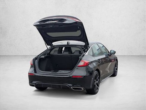 Used 2024 Honda Civic Sport Touring image 5