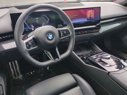 Certified 2024 BMW 530i xDrive w/ Executive Package AWD/4WD image 29