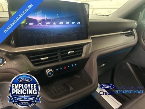 New 2025 Ford Explorer Platinum w/ Ultimate Package AWD/4WD image 15