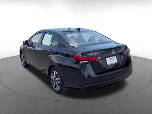 Used 2025 Nissan Versa SV FWD image 11