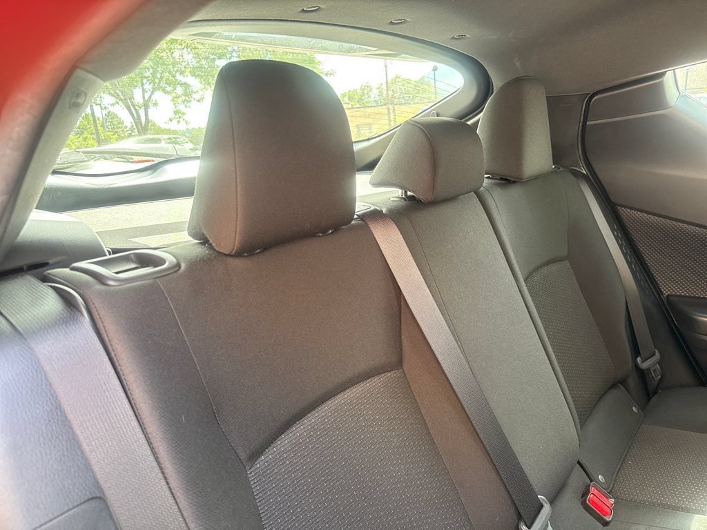 Used 2019 Toyota C-HR XLE FWD image 26