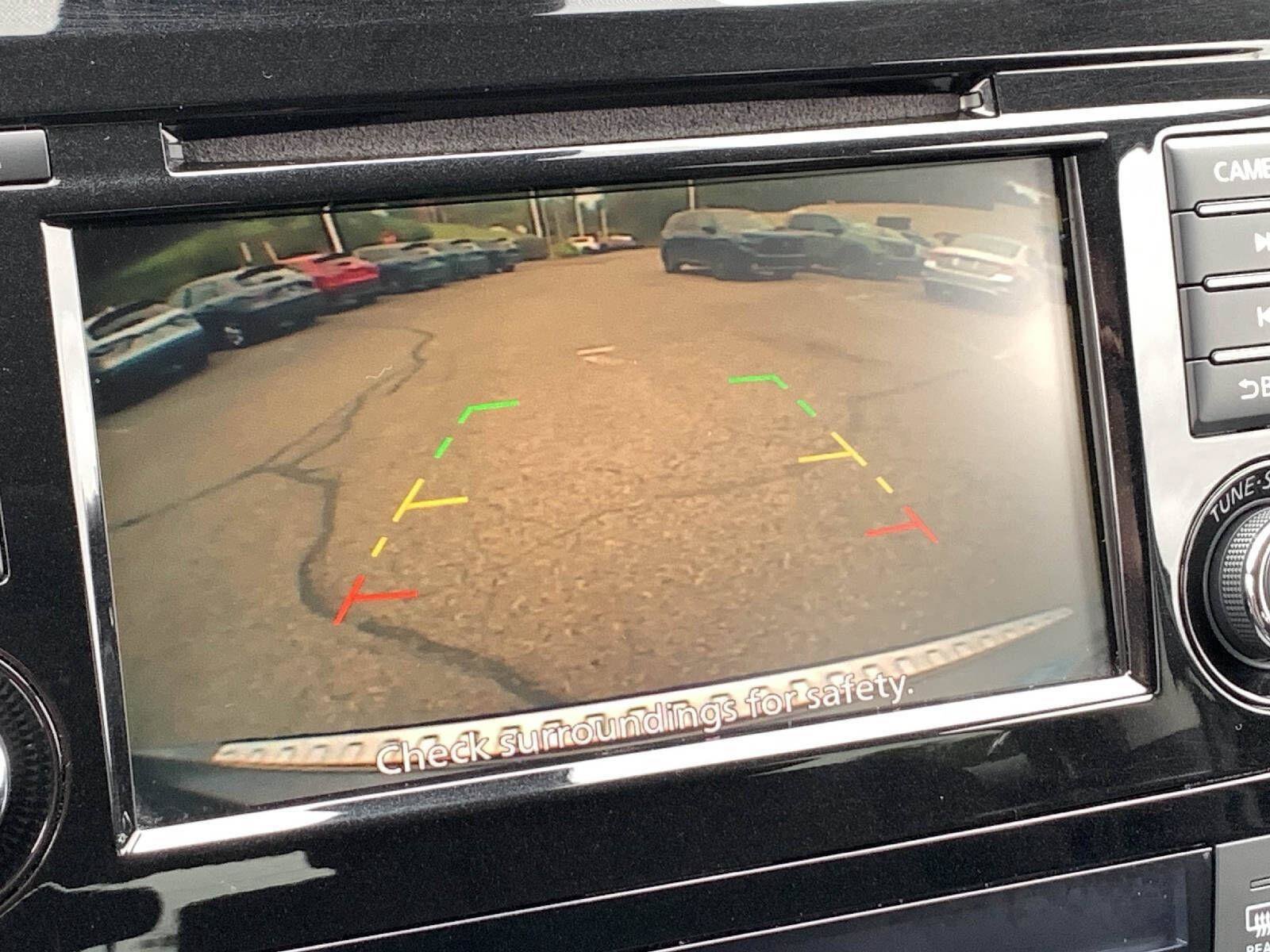 Used 2020 Nissan Rogue SV AWD/4WD image 18