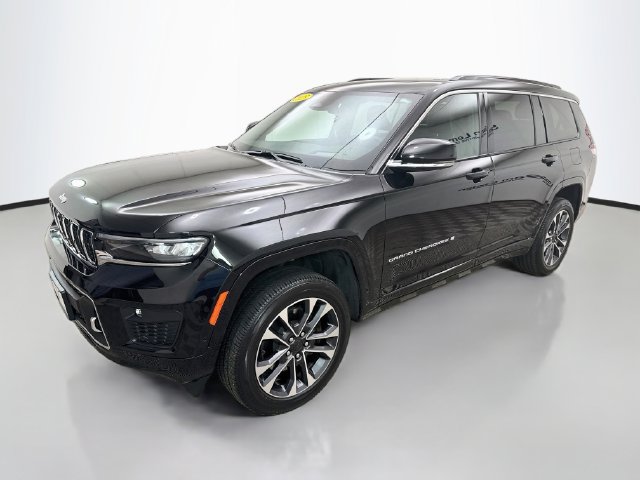 Used 2025 Jeep Grand Cherokee L Overland w/ Advanced Protech Group III AWD/4WD image 2