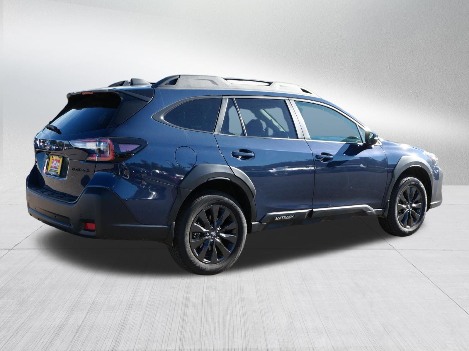 Used 2025 Subaru Outback Onyx Edition AWD/4WD image 7