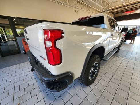 Used 2026 Chevrolet Silverado 1500 ZR2 AWD/4WD image 4