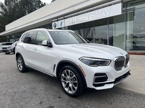 Certified 2022 BMW X5 xDrive40i w/ Executive Package image 1