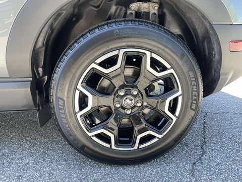 Used 2025 Ford Bronco Sport Outer Banks w/ Outer Banks Tech Package+ AWD/4WD image 10