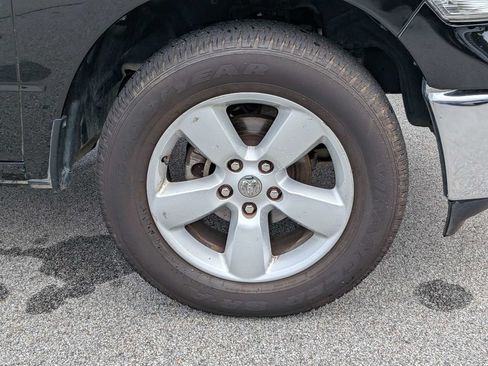 Used 2024 RAM 1500 Classic SLT AWD/4WD image 11