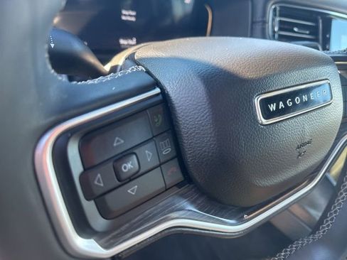 Used 2024 Jeep Wagoneer Series II w/ Flexible Seating Group AWD/4WD image 15