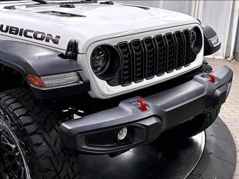 Used 2024 Jeep Wrangler Unlimited Rubicon w/ Convenience Group AWD/4WD image 32