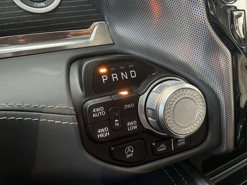 Used 2023 RAM 1500 Limited AWD/4WD image 29