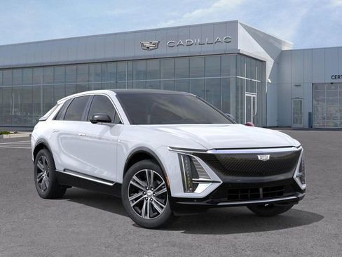 New 2026 Cadillac Lyriq Premium Luxury w/ LPO, Floor Liner Package AWD/4WD image 7