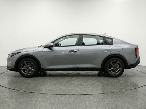 Used 2025 Kia K4 LXS image 5