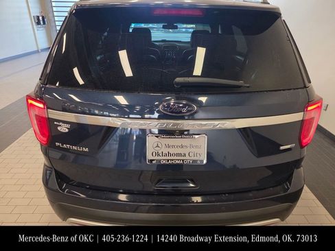 Used 2017 Ford Explorer Platinum image 6