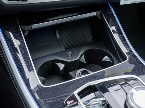 New 2026 BMW X5 xDrive50e w/ Executive Package image 32