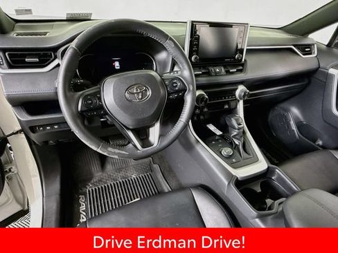 Certified 2019 Toyota RAV4 XSE w/ XSE Weather Package AWD/4WD image 7