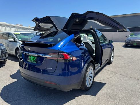 Used 2020 Tesla Model X Long Range AWD/4WD image 9