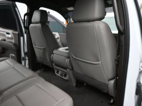 Used 2023 GMC Sierra 1500 SLT w/ X31 Off-Road Package AWD/4WD image 14