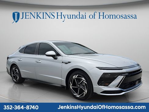 New 2026 Hyundai Sonata SEL FWD image 2