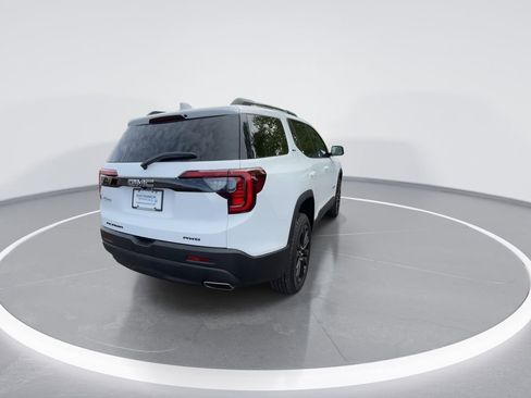 Used 2023 GMC Acadia SLT w/ Elevation Edition AWD/4WD image 8