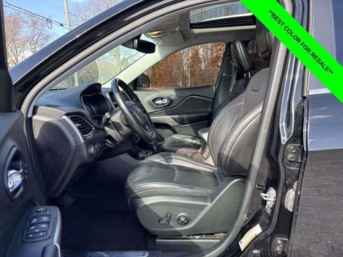 Used 2021 Jeep Cherokee Limited w/ Mopar Interior Package image 3
