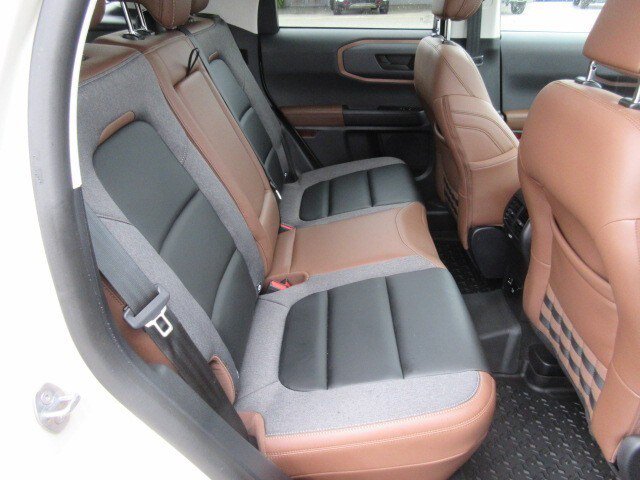 Used 2024 Ford Bronco Sport Outer Banks w/ Tech Package AWD/4WD image 14