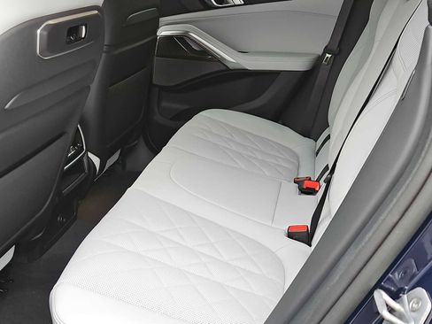 New 2026 BMW X6 M60i image 18