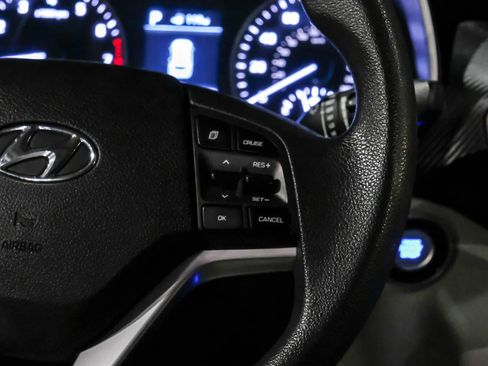 Used 2019 Hyundai Tucson Value FWD image 24