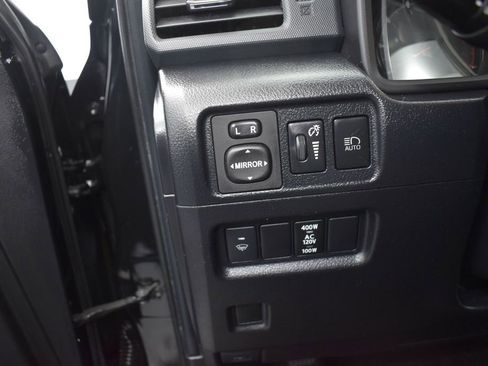 Used 2020 Toyota 4Runner SR5 Premium w/ Moonroof Package AWD/4WD image 11