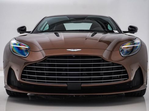 Used 2024 Aston Martin DB12 Coupe RWD image 5